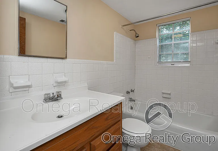 2020 High School Rd #A — Photo 20