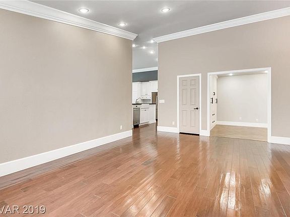 4th image of 5422 Saint Bernard Ct