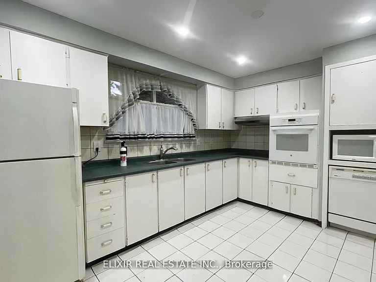 30 Trotters Ln — Photo 6