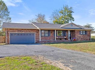 7725 State Route 121 N, Murray, KY 42071