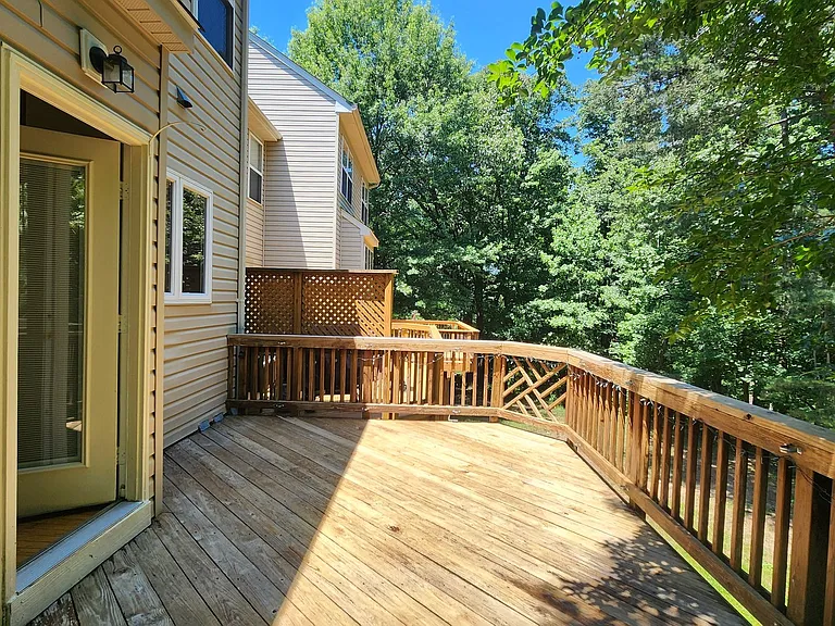 7719 Sullivan Cir — Photo 12