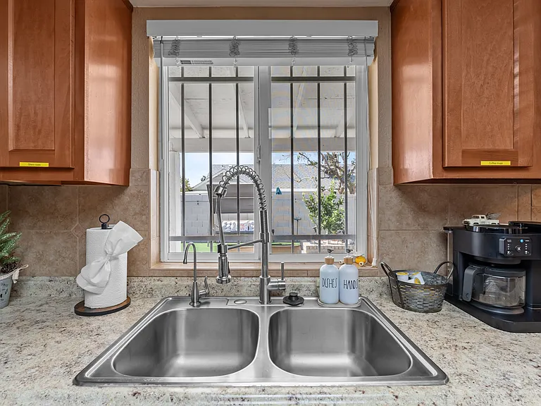 8742 W Meadowbrook Ave — Photo 12