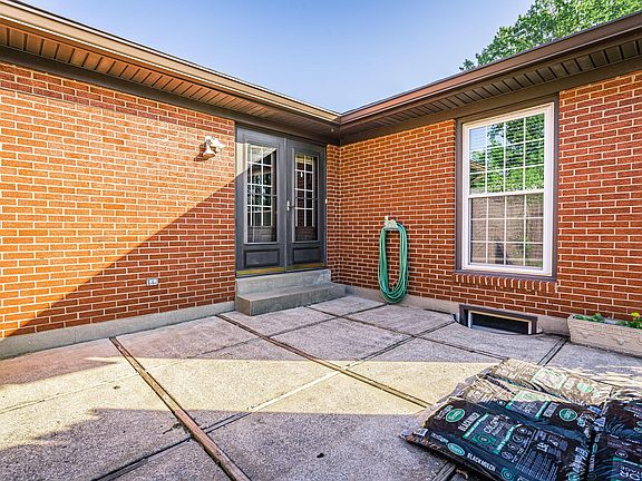 4th image of 4008 Woodgate Ln