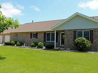 2922 Walnut Grove Ln, Springfield, OH 45504