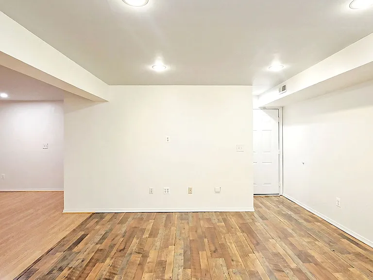 100 Fir Tree Ln — Photo 18