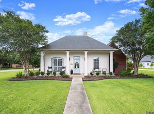 14169 Oregon Trl, Prairieville, LA 70769