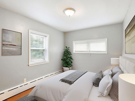 5th image of 2108 2nd Ave N #5