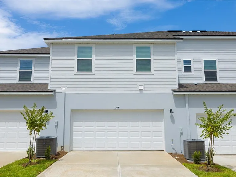 104 Royal Ranch Rd — Photo 11
