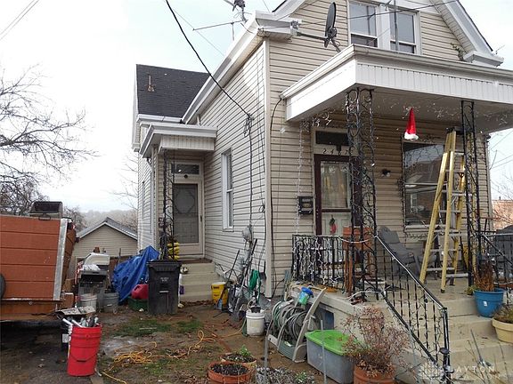 3rd image of 2487 Saturn St