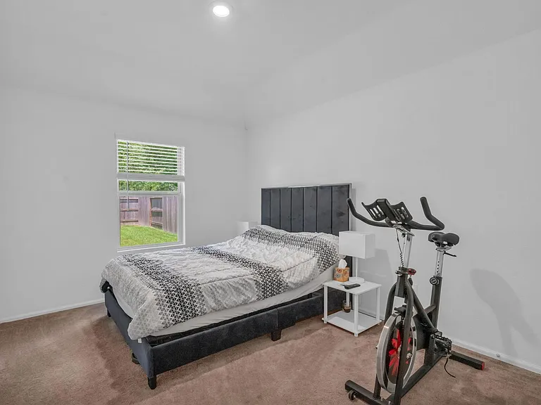 1413 Cantabria Ct — Photo 13