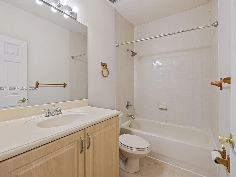 8401 SW 25th Ct #106 — Photo 23