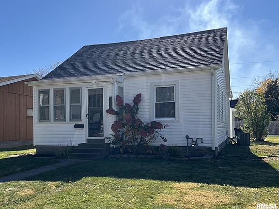 2nd image of 806 22nd Ave