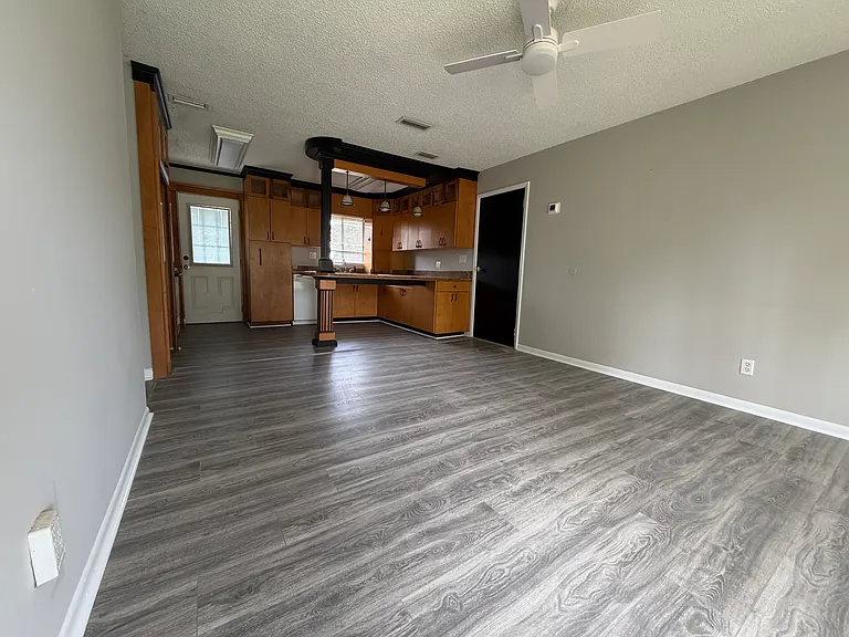 4965 Pikes Pond Rd — Photo 6