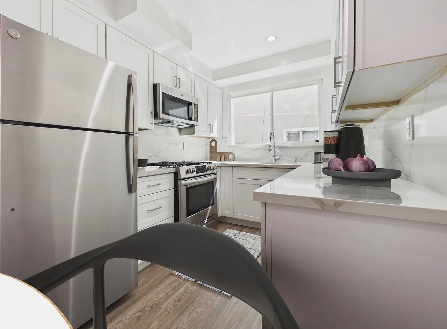 Fifth Street Apartments — Photo 2