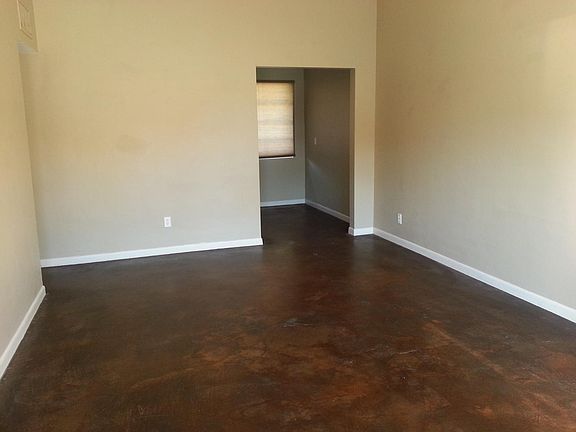 4th image of 1123 E McLellan Blvd APT 8