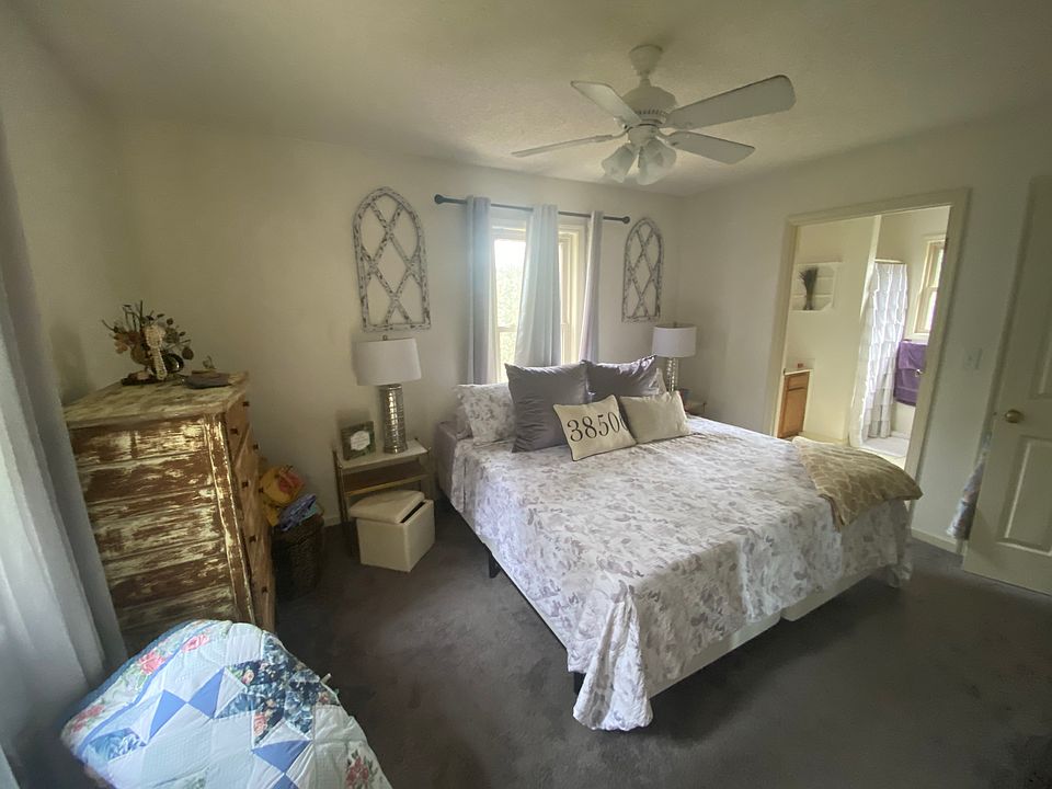 Upstairs bedroom