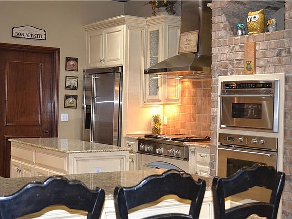 4th image of 16329 Old Ivy Cir