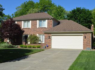 25869 Rutledge Xing, Farmington Hills, MI 48335