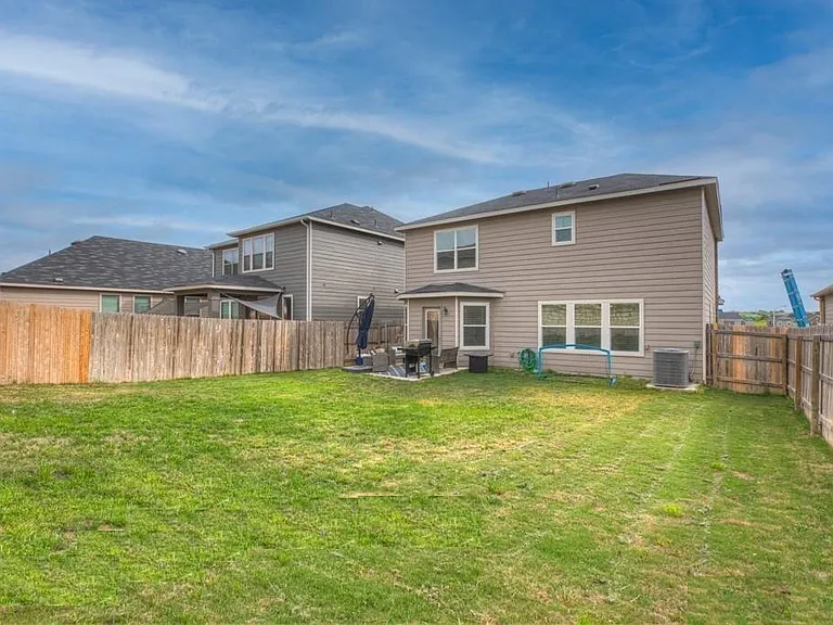 667 Anthem Ln — Photo 26
