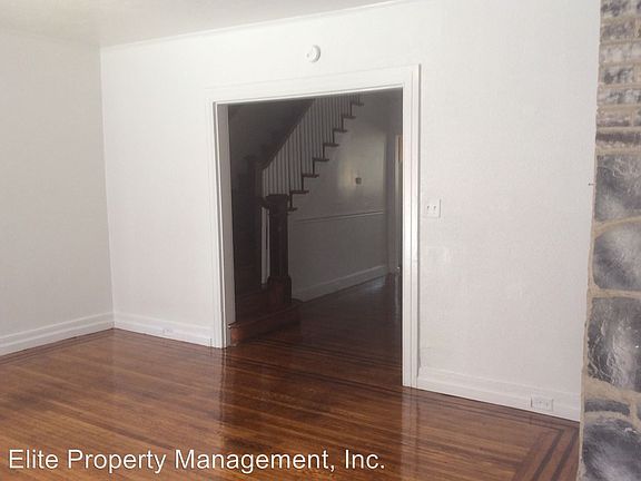 3rd image of 144 S Queen St