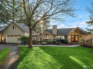 6790 Sills Rd, Clinton, WA 98236