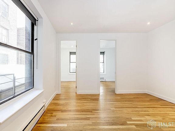 2nd image of 199 Prince St APT 7
