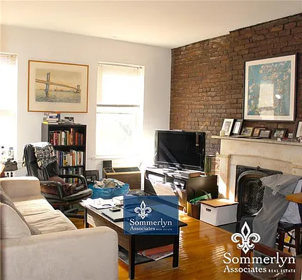 Rented by Sommerlyn Associates | media 30