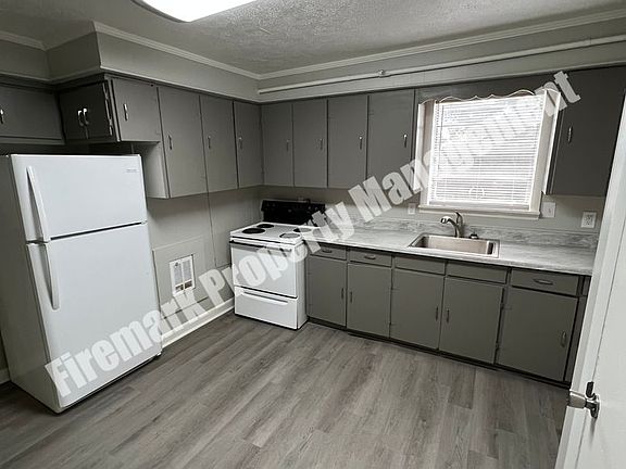 5th image of 313 S Magnolia St #7