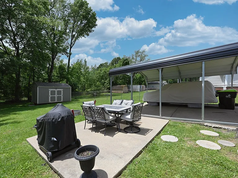 409 Sunnybrook Dr — Photo 6