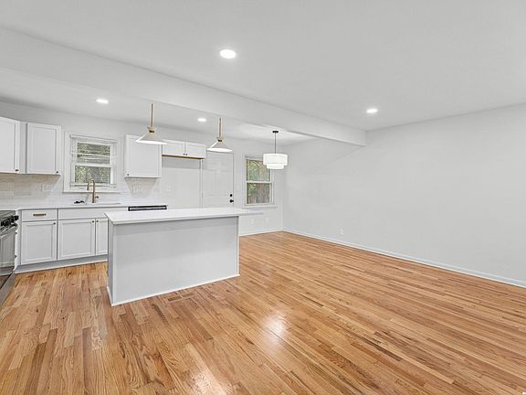 5th image of 618 Saratoga Pl