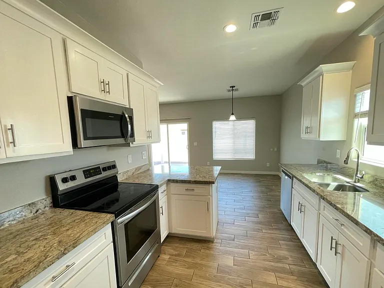 11176 W Cambria Cir — Photo 3