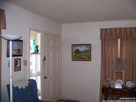 2nd image of 114 Gaskin Dr