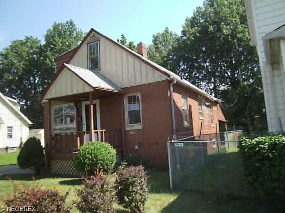 3rd image of 1527 E 174th St