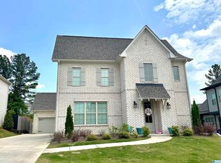 368 Crossbridge Rd, Chelsea, AL 35043