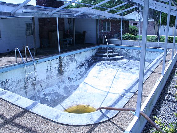 5th image of 5633 E Harbor Dr