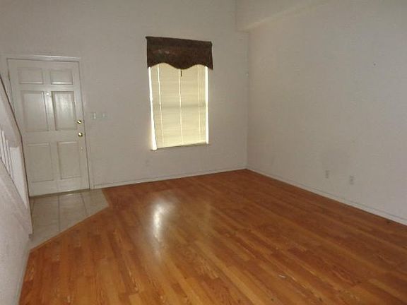 3rd image of 3682 Texas Star St