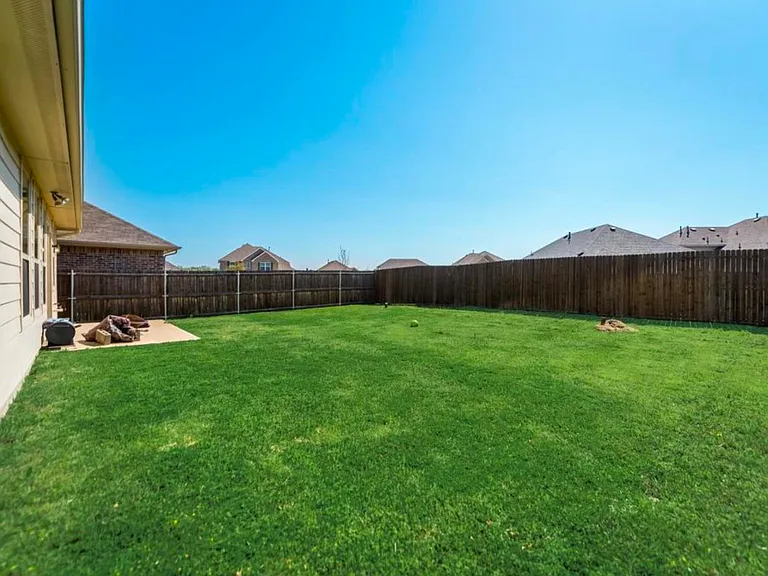 3716 Cameroon Ln — Photo 23