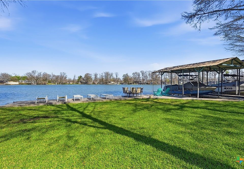 1st image of 384 Rancho Rd