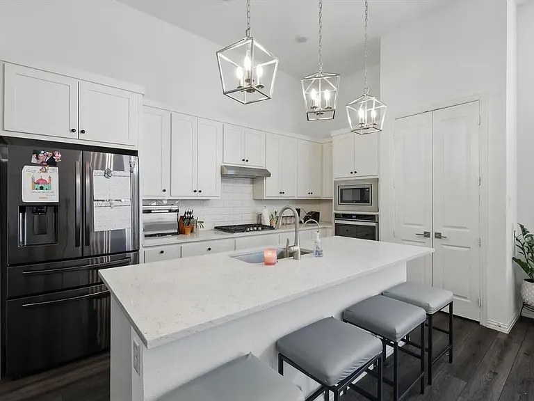 222 Woodson St — Photo 33