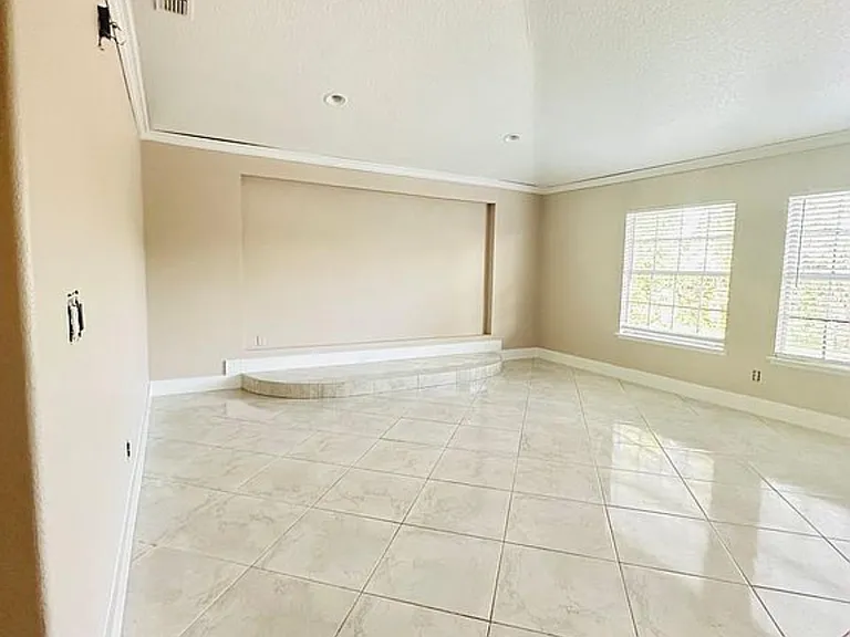 14015 Deep Lake Dr — Photo 16