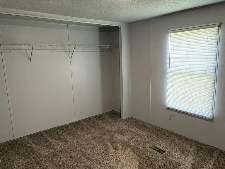 1219 W Choctaw St #16 — Photo 23