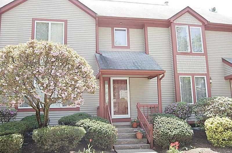 1st image of 177 Laurel Ave #7
