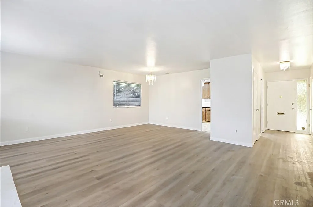 3 bed, 1591 sqft, $3,000 — Photo 3