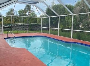 2829 SE 8th Ave, Cape Coral, FL 33904