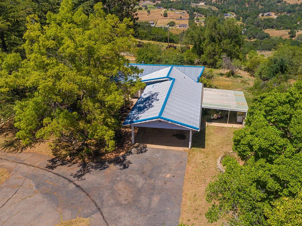 1st image of 471 Uncle Joes Ln