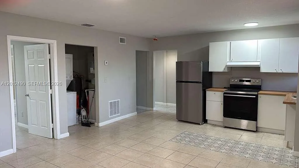Building Photo - 14180 NW 22nd Ave #4