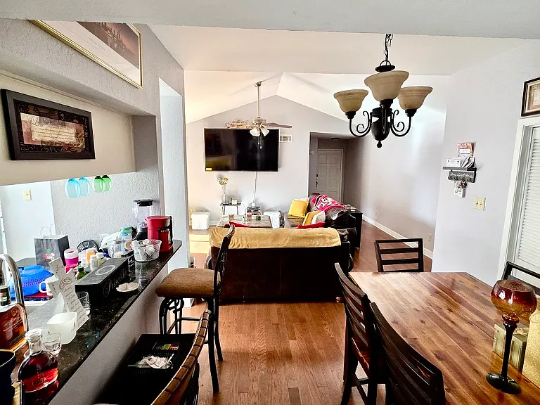 3100 Fairfield Ave #11C — Photo 5