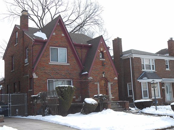 4th image of 18700 Pennington Dr