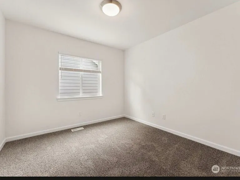 9960 Merrick St SE — Photo 20