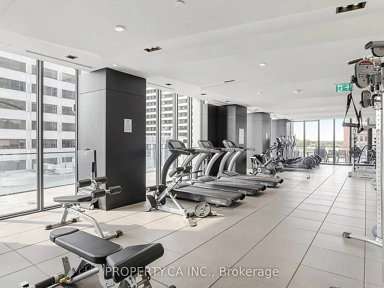 8 Eglinton Ave E #1411 — Photo 24